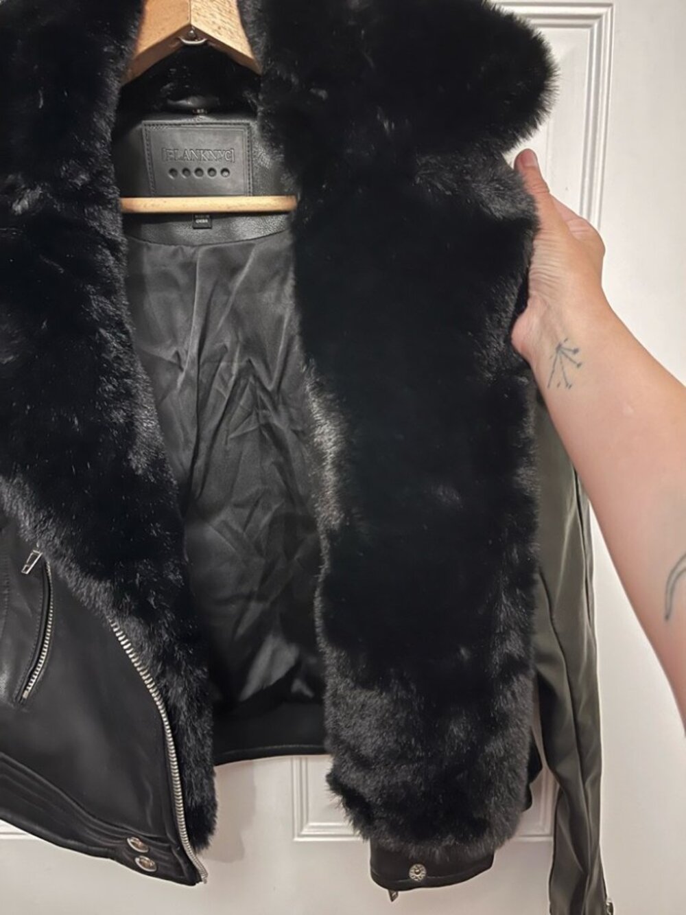 Blank NYC Faux Leather Moto Jacket w/ Removable Fur Collar M - Picture 4 of 11